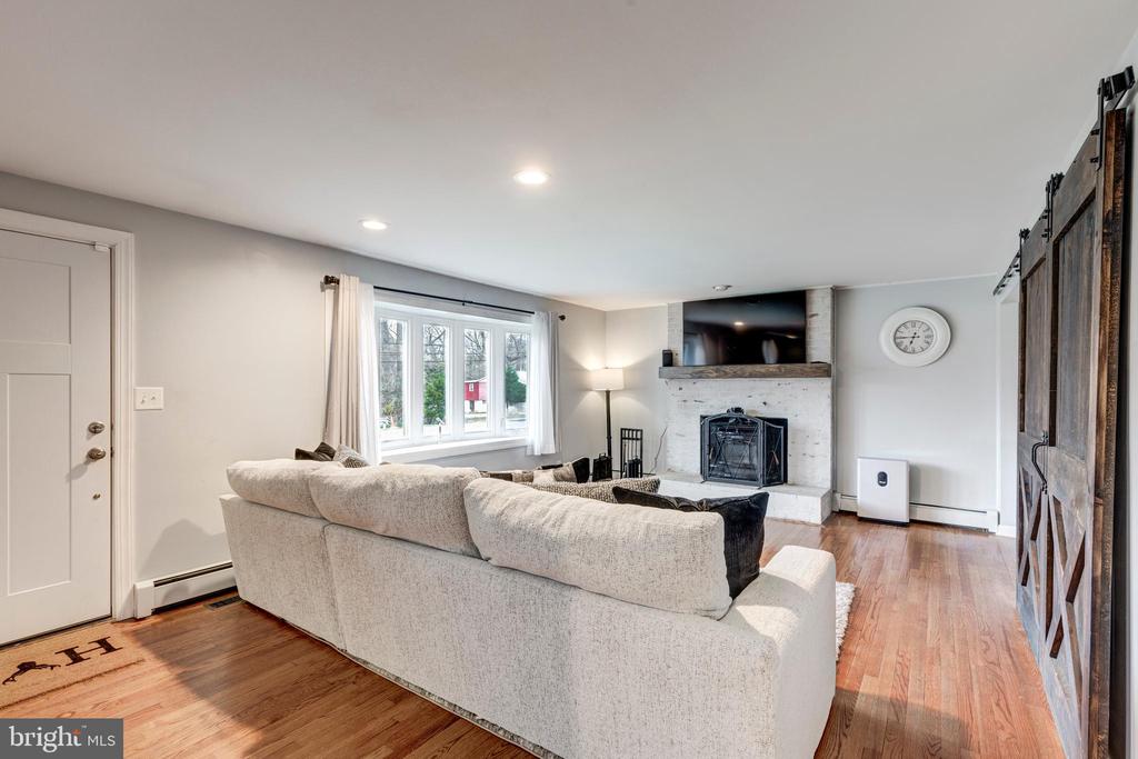 1215 MOUNT CARMEL ROAD