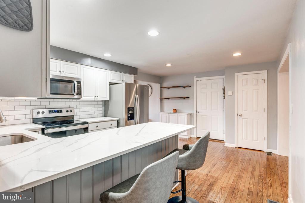 1215 MOUNT CARMEL ROAD