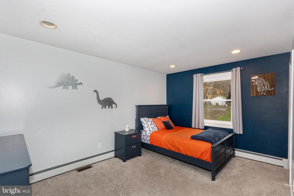 1215 MOUNT CARMEL ROAD
