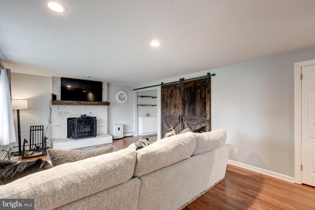 1215 MOUNT CARMEL ROAD