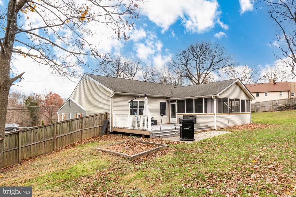 1215 MOUNT CARMEL ROAD