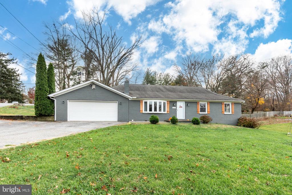 1215 MOUNT CARMEL ROAD