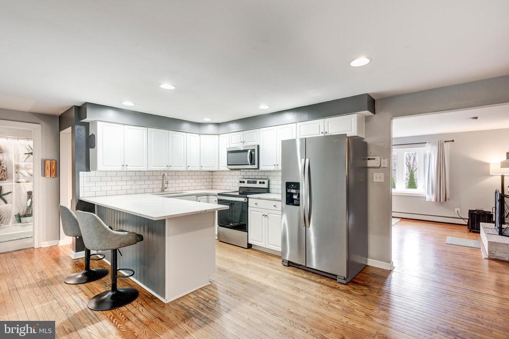 1215 MOUNT CARMEL ROAD