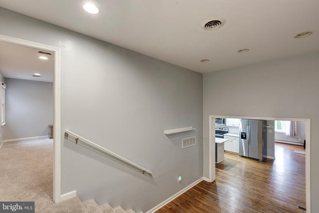 1215 MOUNT CARMEL ROAD