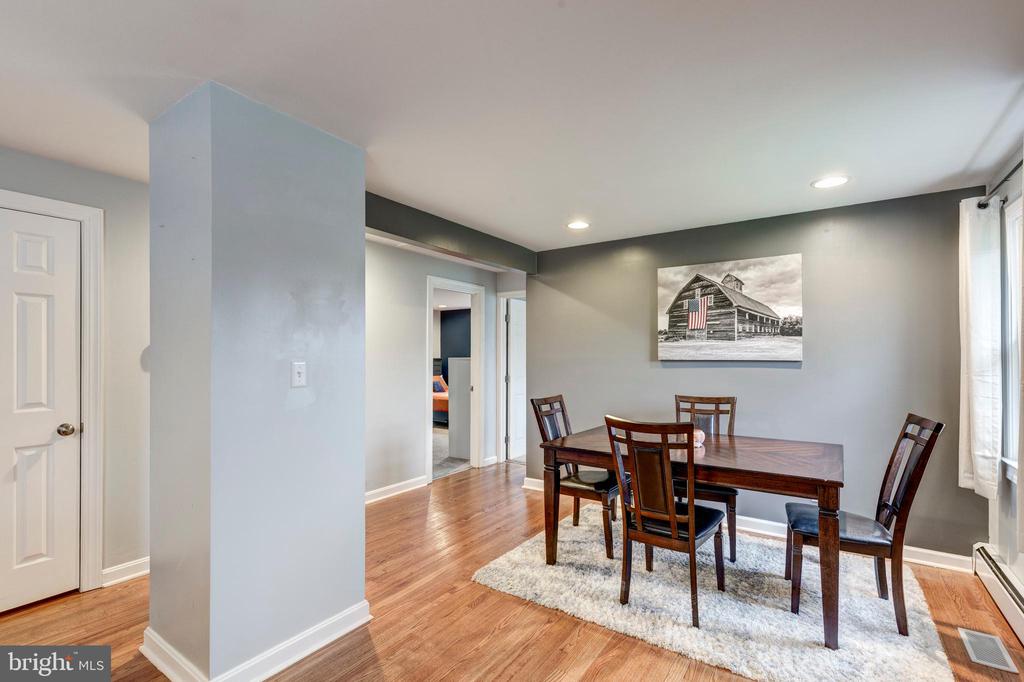 1215 MOUNT CARMEL ROAD