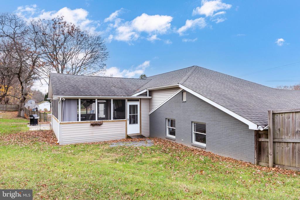 1215 MOUNT CARMEL ROAD