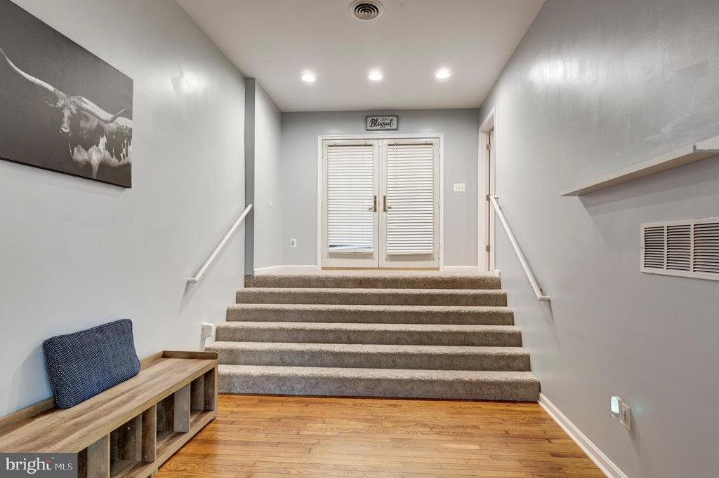 1215 MOUNT CARMEL ROAD