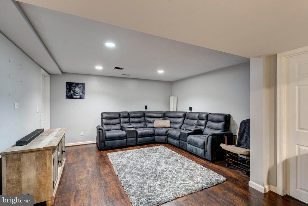 1215 MOUNT CARMEL ROAD