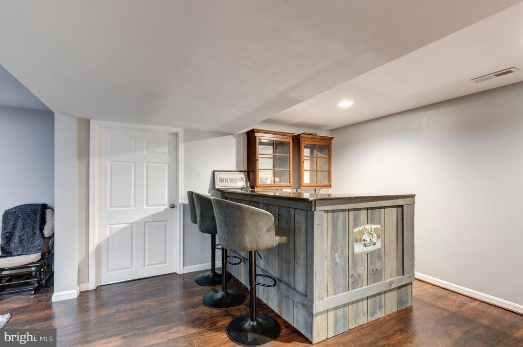1215 MOUNT CARMEL ROAD