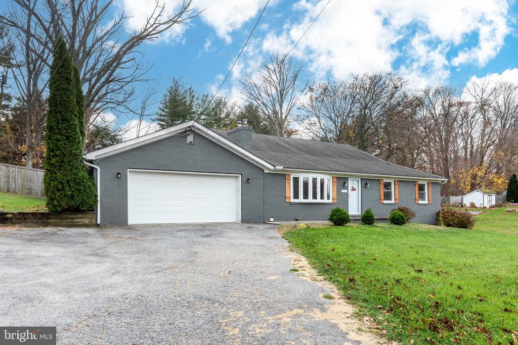 1215 MOUNT CARMEL ROAD