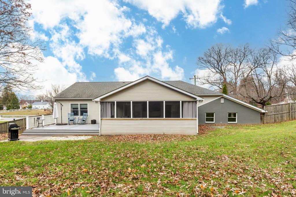 1215 MOUNT CARMEL ROAD