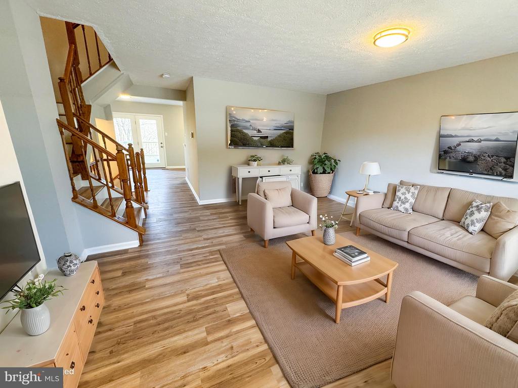 15 WENSLEY DALE COURT