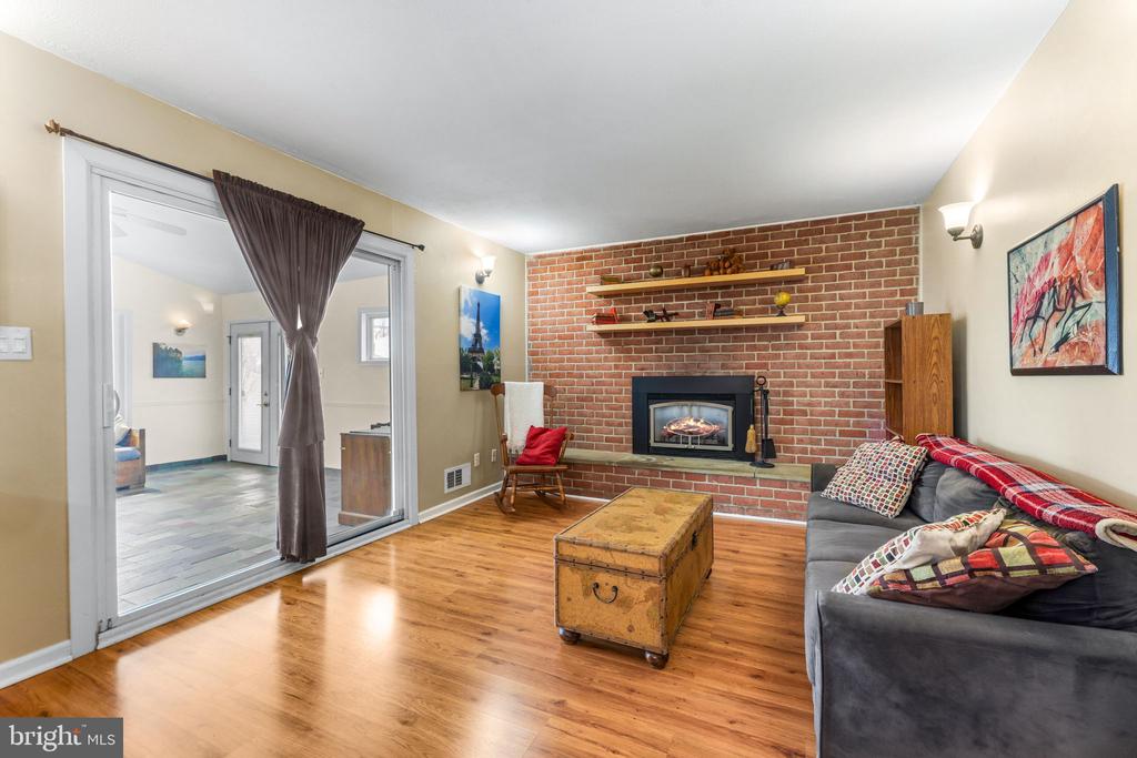 211 BOND AVENUE
