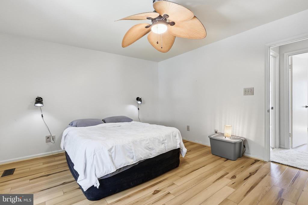 12 BEEFWOOD COURT