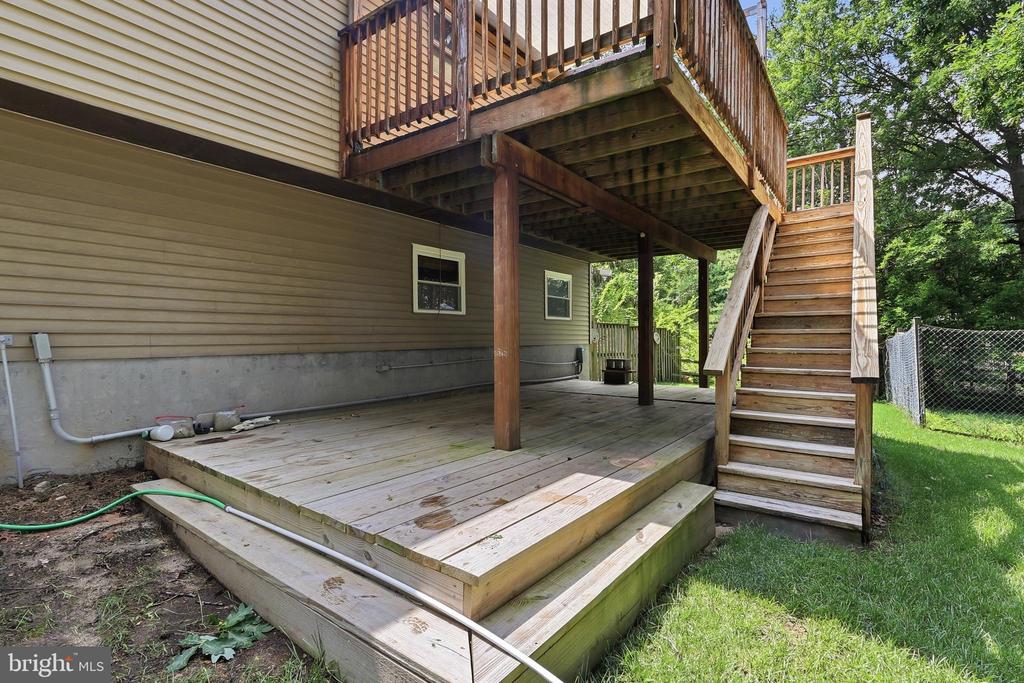 12 BEEFWOOD COURT