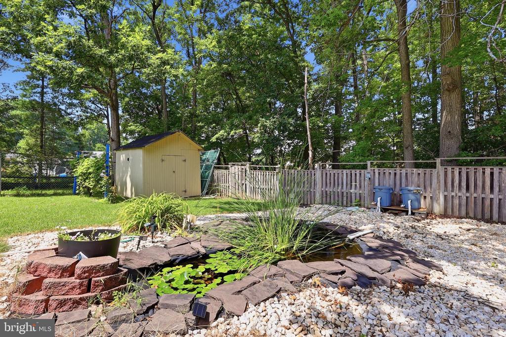 12 BEEFWOOD COURT