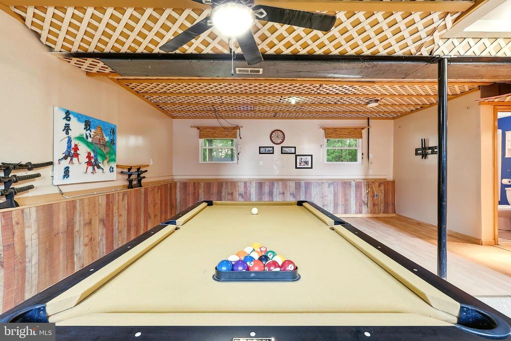 12 BEEFWOOD COURT