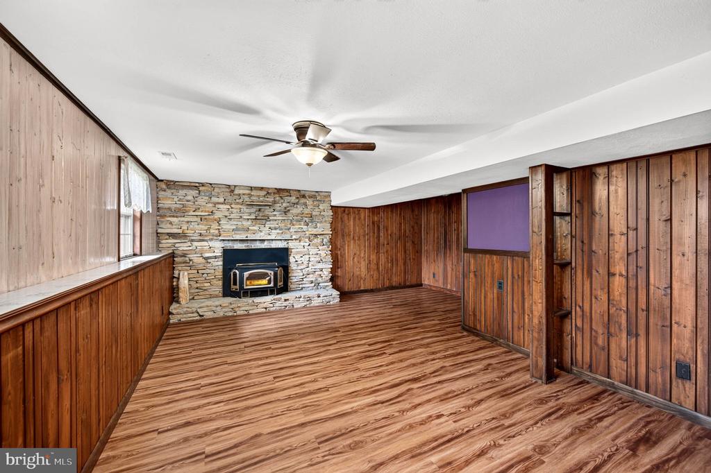 100 HILLSIDE ROAD