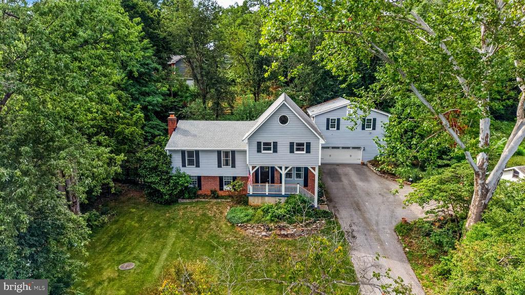 100 HILLSIDE ROAD