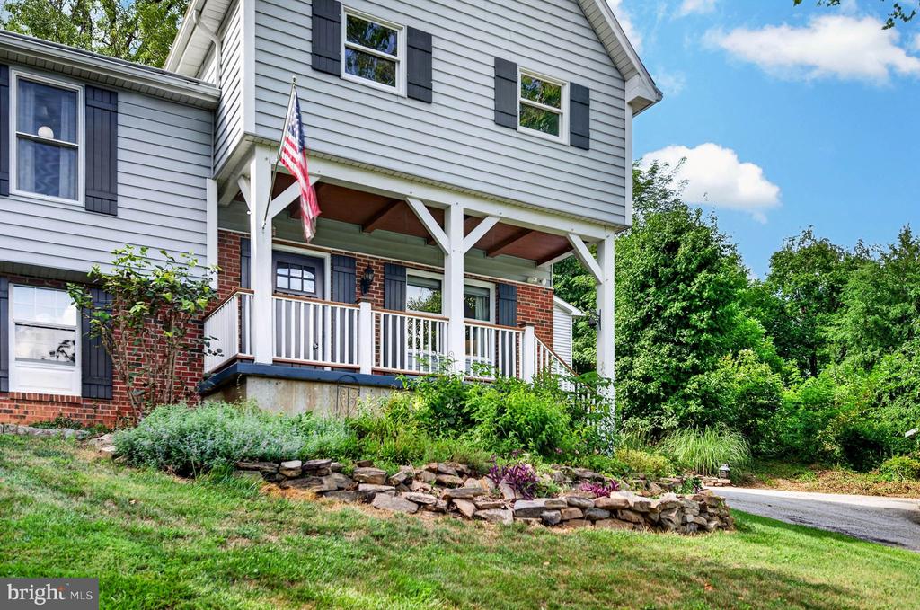 100 HILLSIDE ROAD