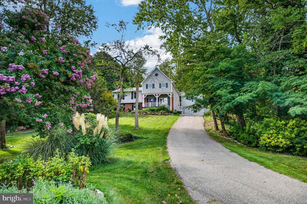 100 HILLSIDE ROAD