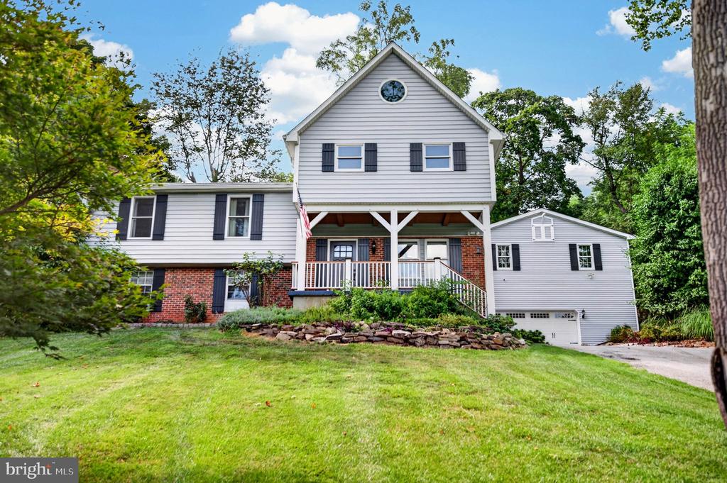 100 HILLSIDE ROAD