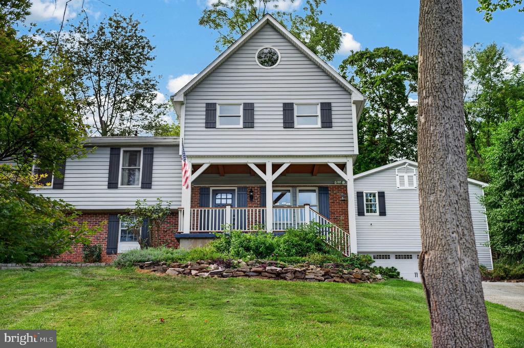 100 HILLSIDE ROAD