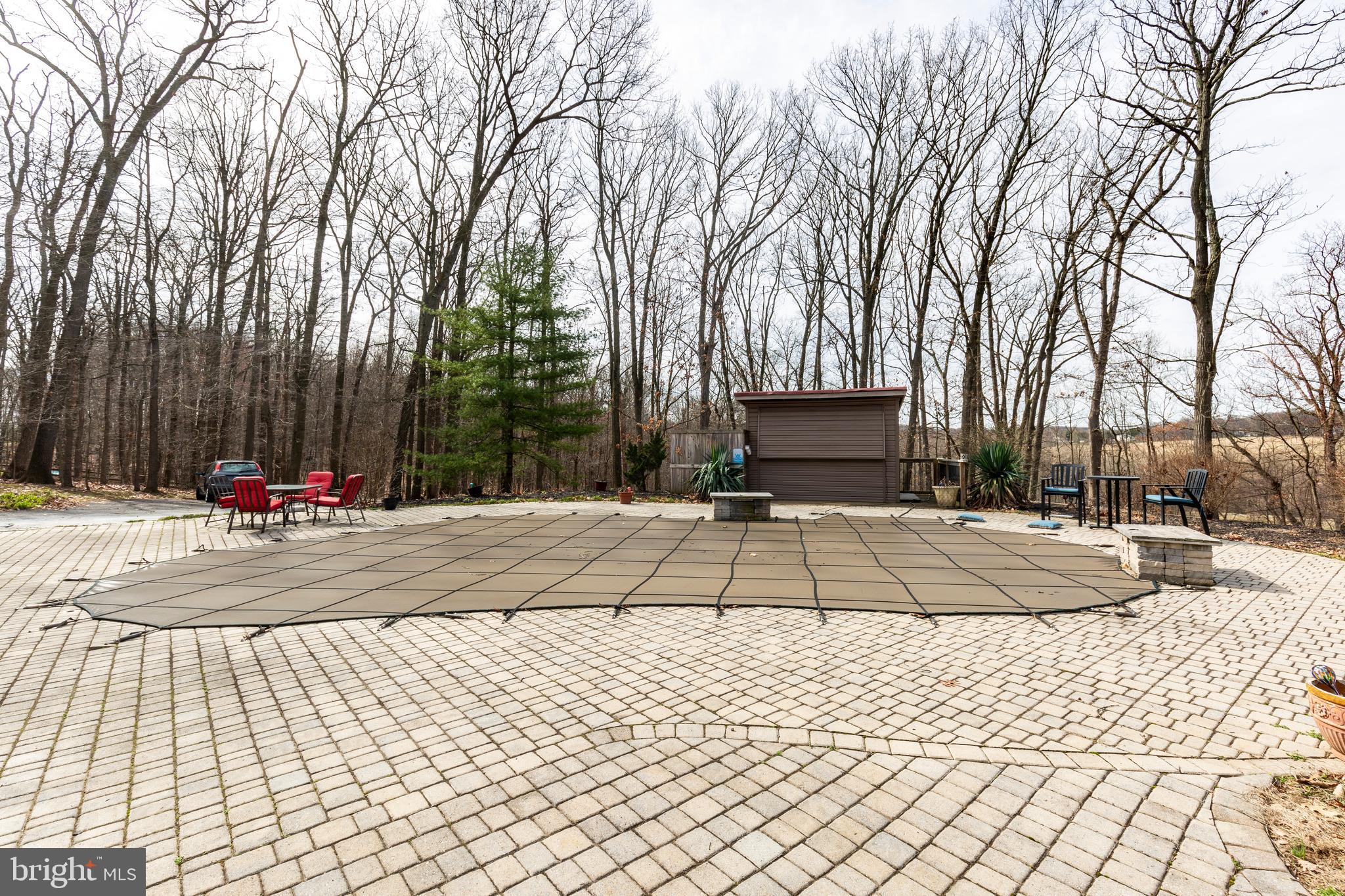 1061 HOOK ROAD