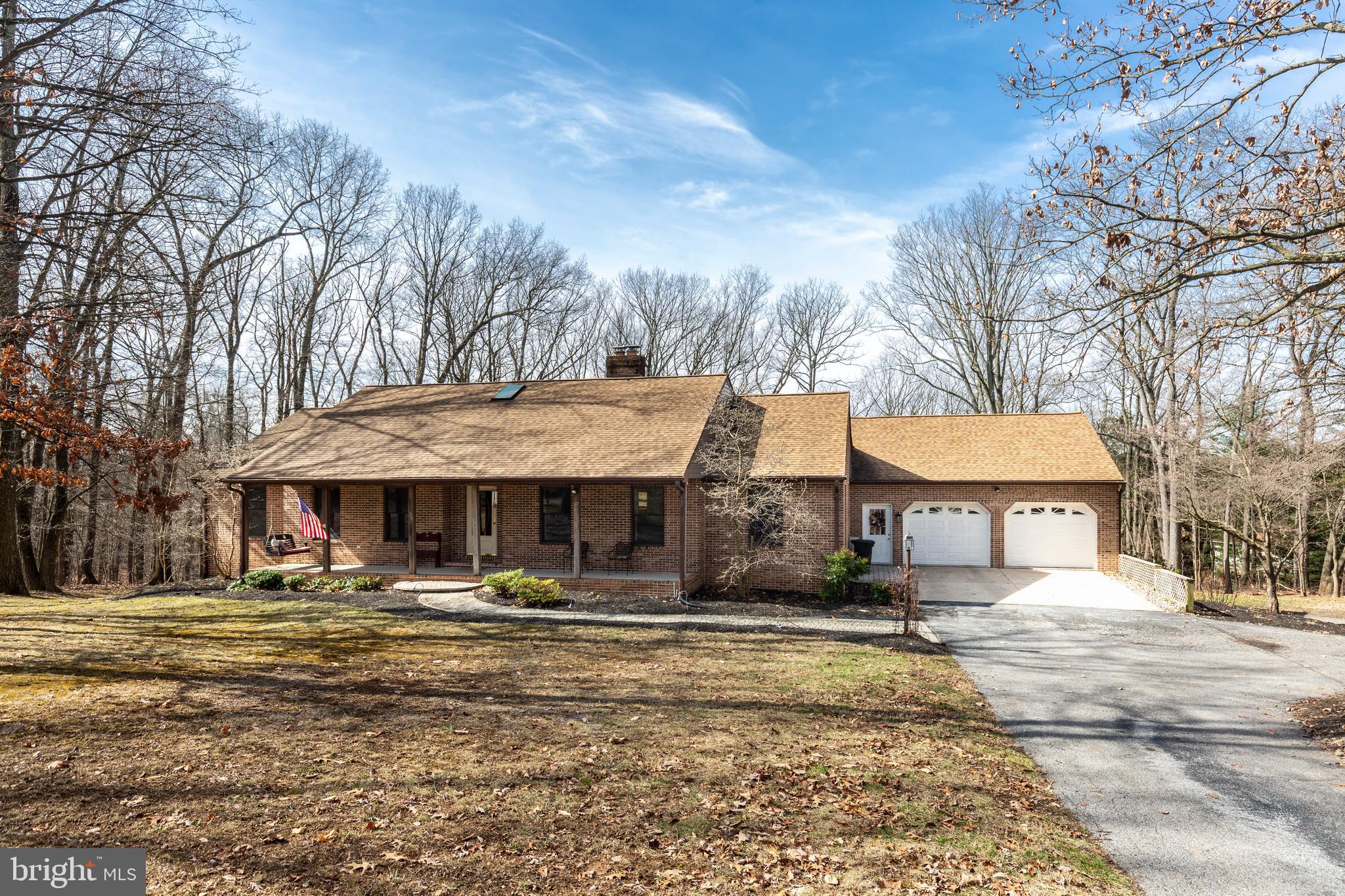 1061 HOOK ROAD