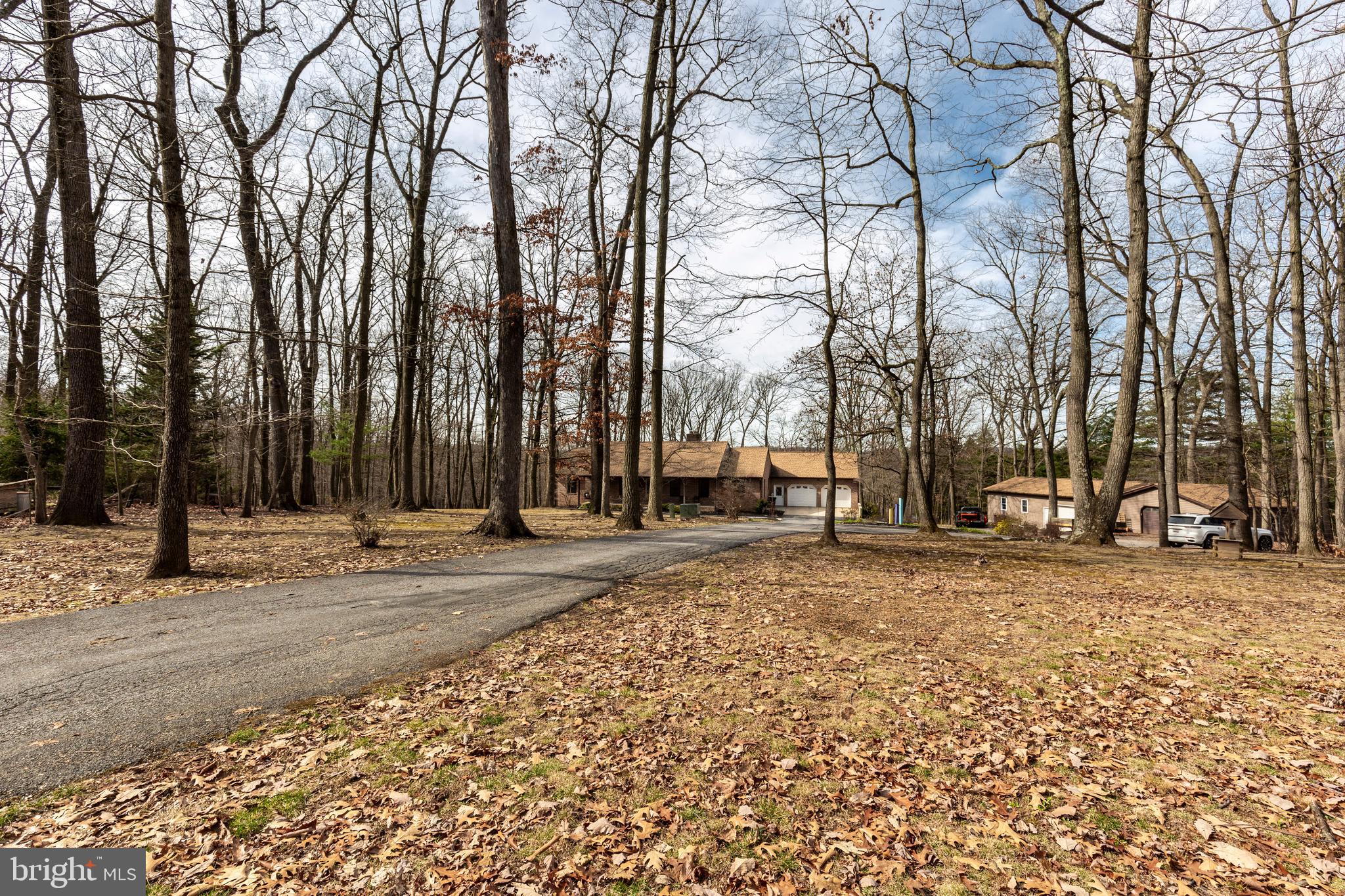 1061 HOOK ROAD