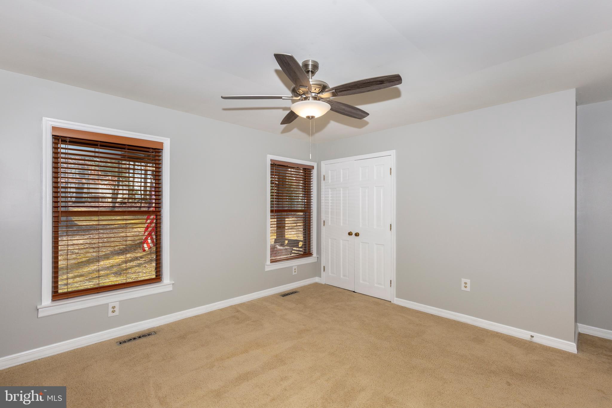 1061 HOOK ROAD