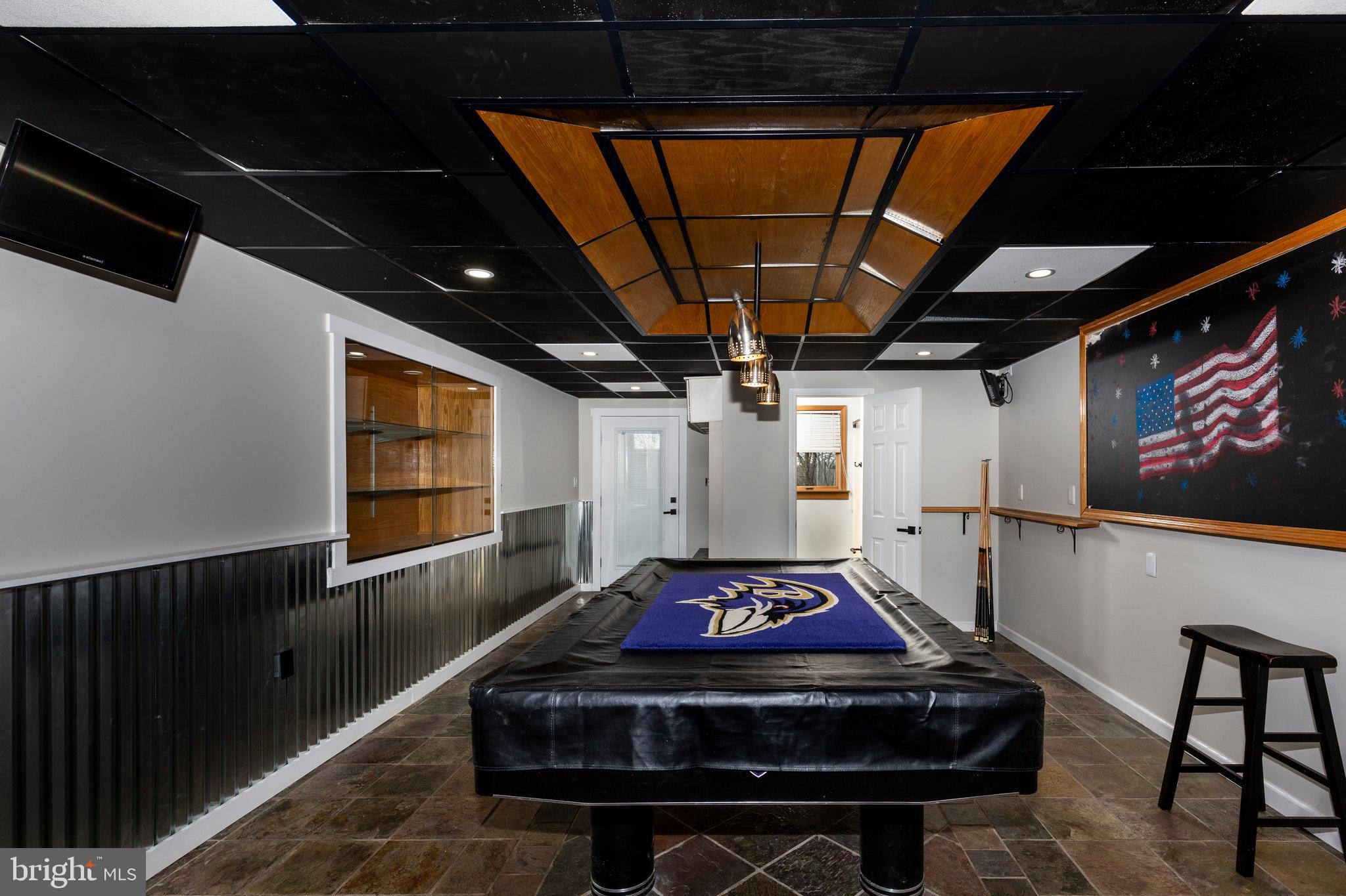 1061 HOOK ROAD