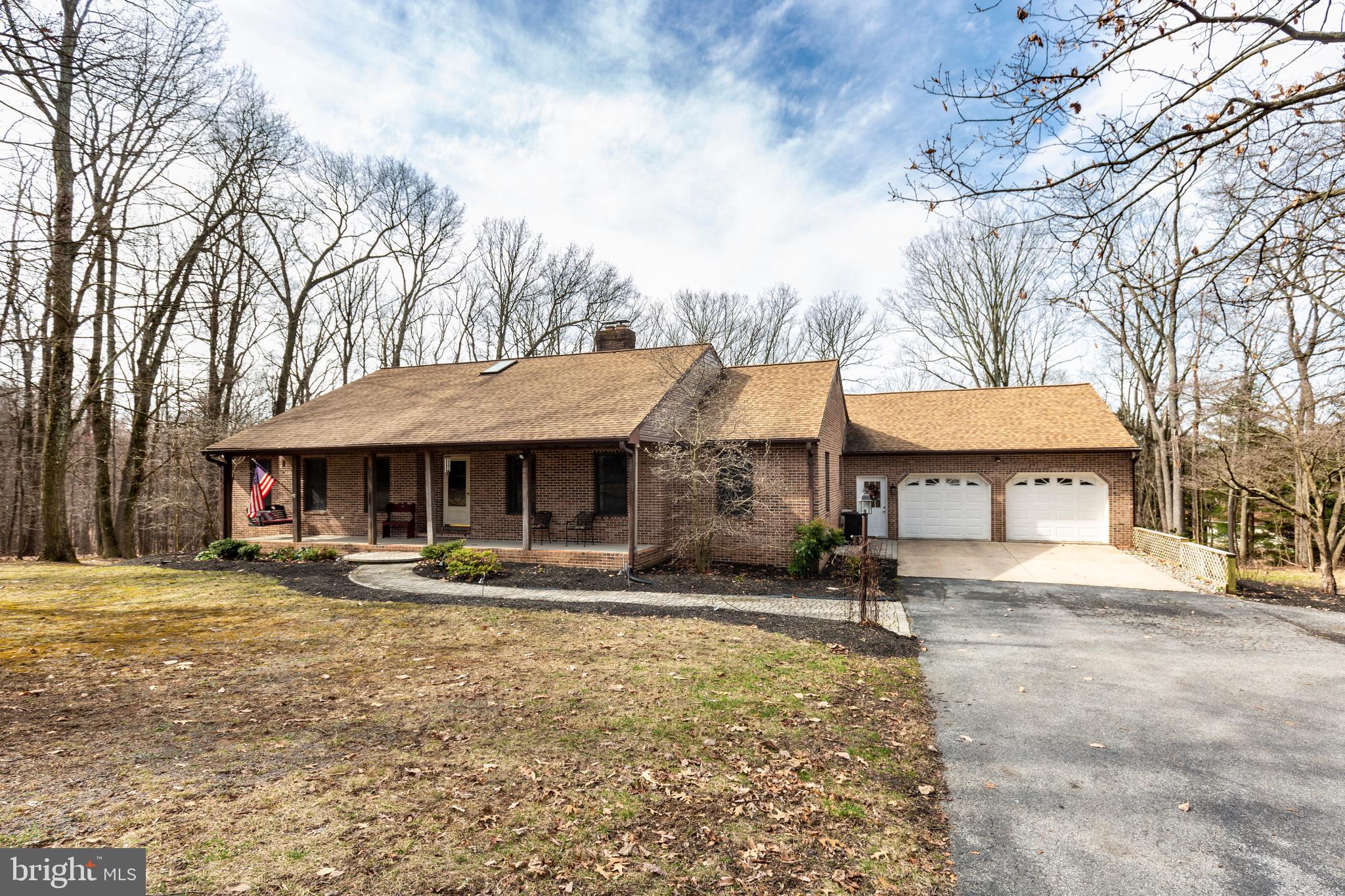 1061 HOOK ROAD