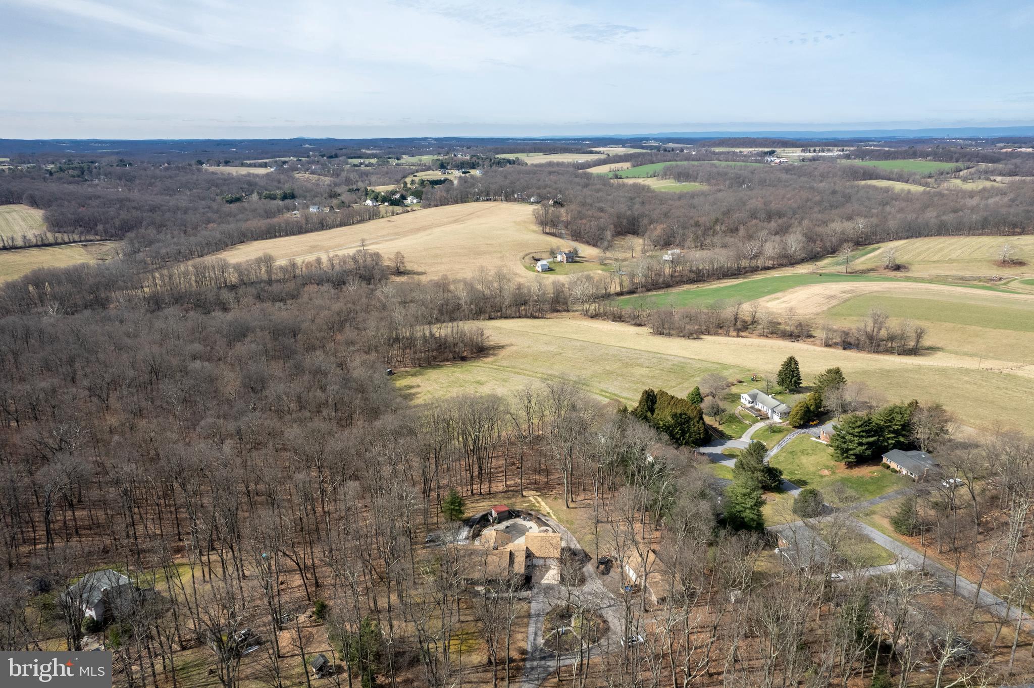 1061 HOOK ROAD