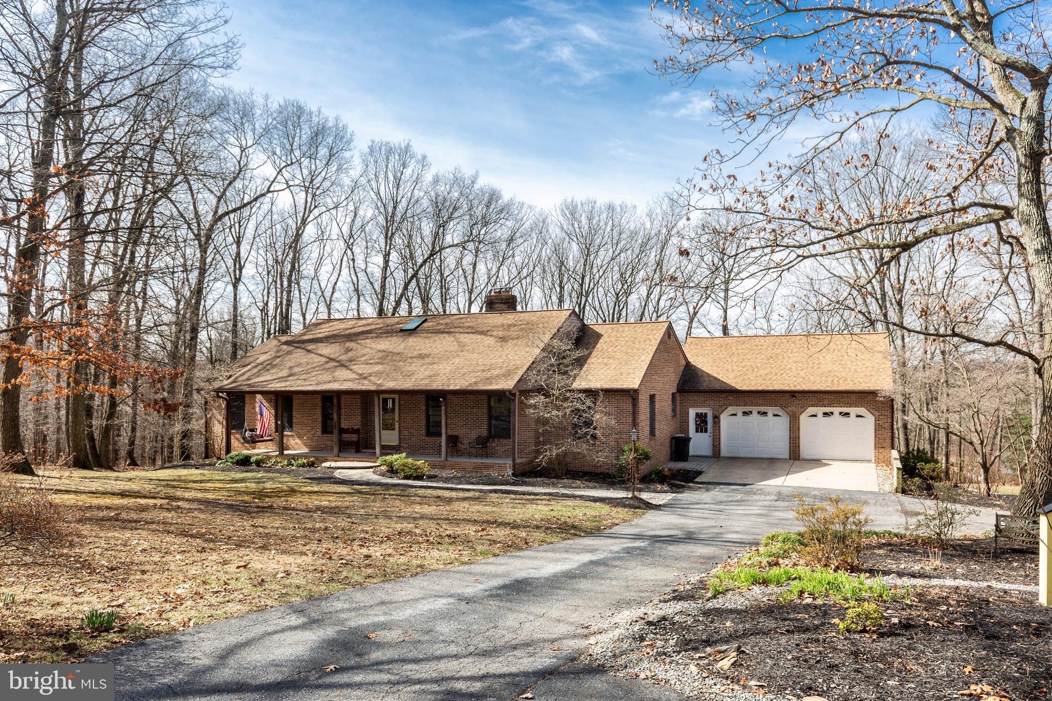 1061 HOOK ROAD