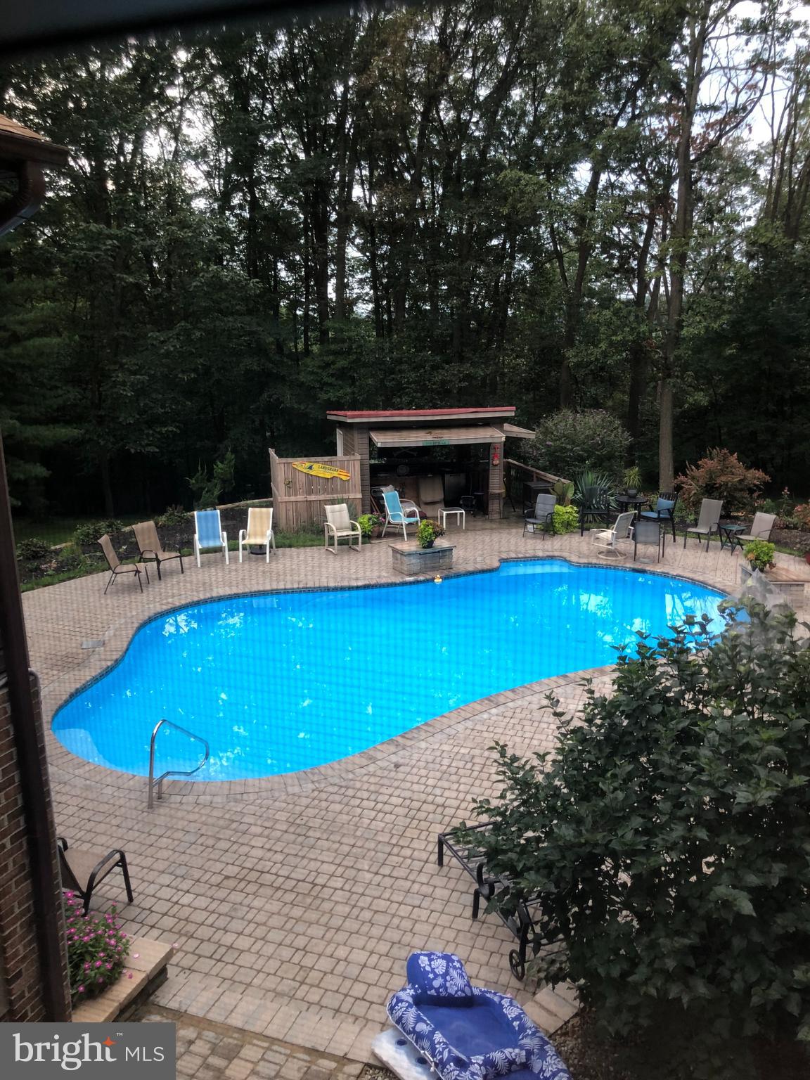 1061 HOOK ROAD