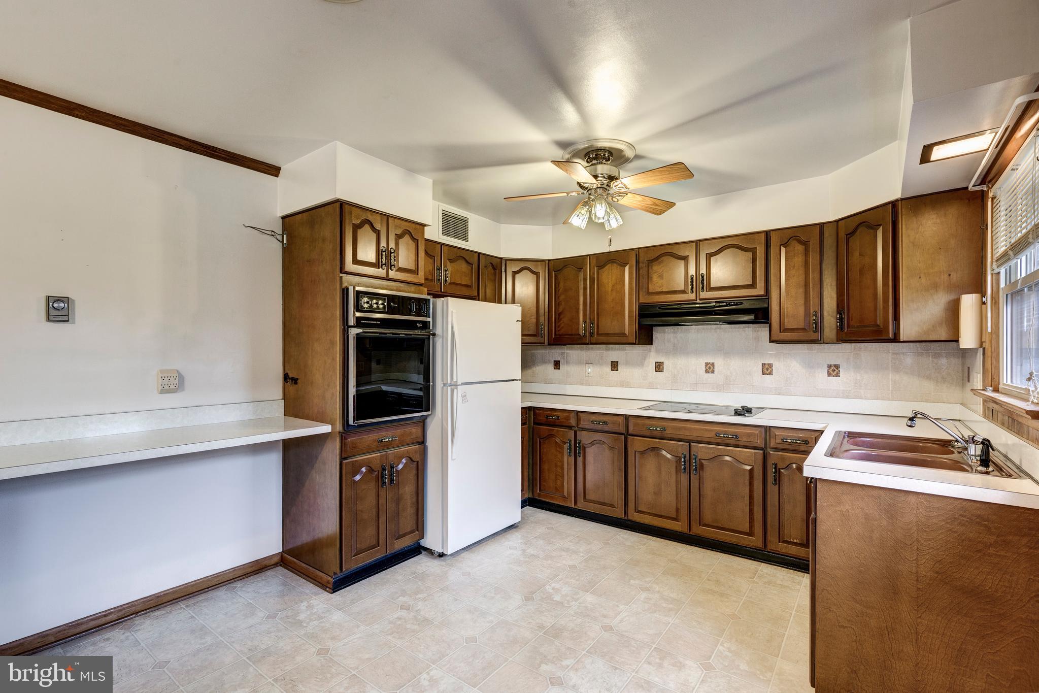 3016 WERTZ AVENUE