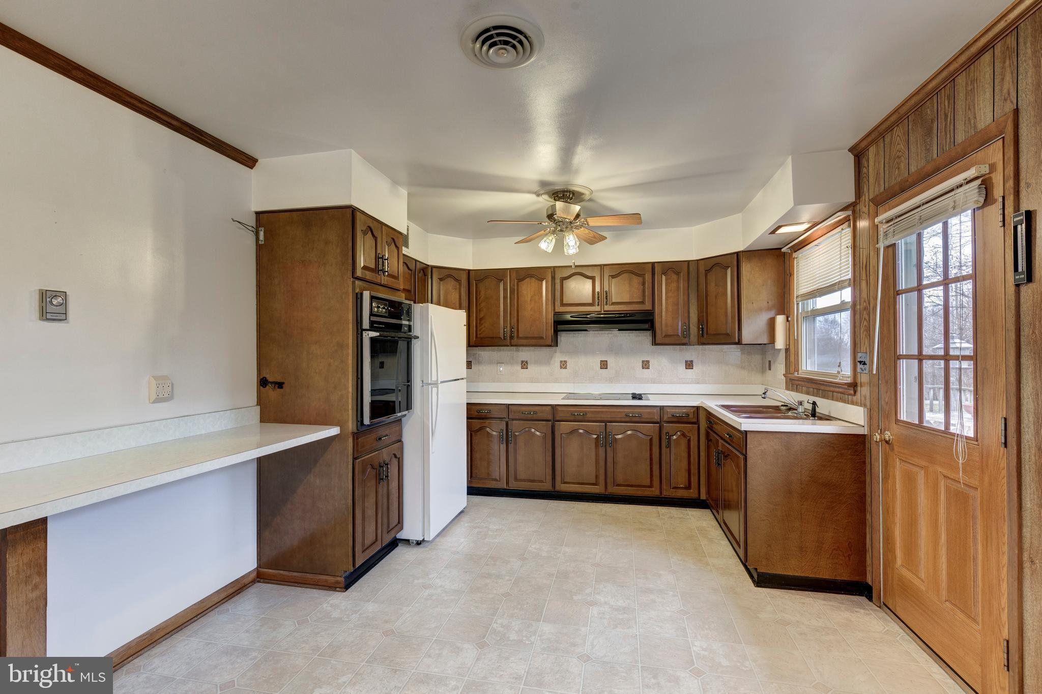 3016 WERTZ AVENUE