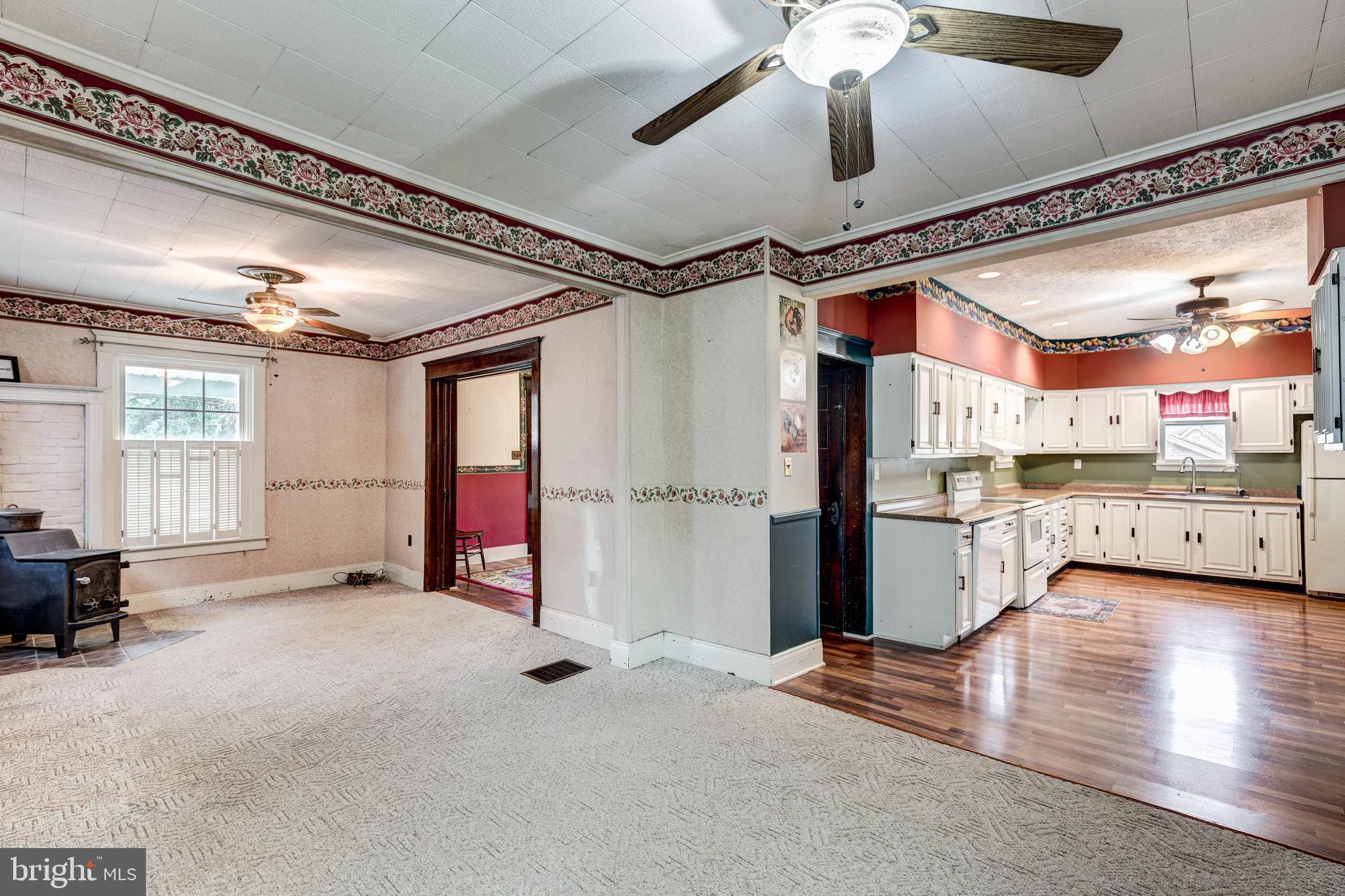 4211 MAIN STREET