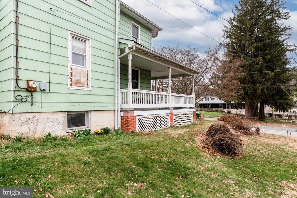 4211 MAIN STREET