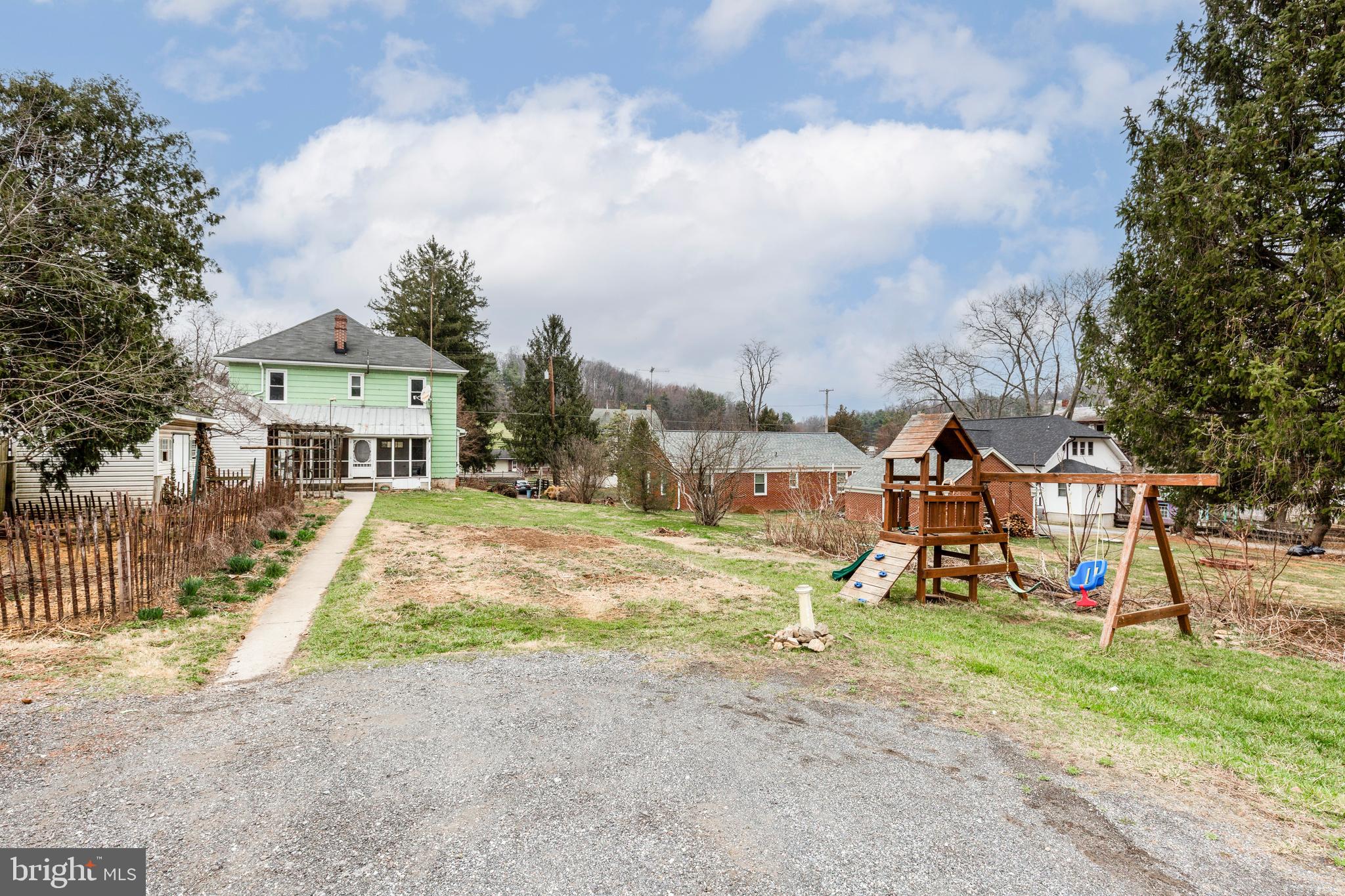 4211 MAIN STREET