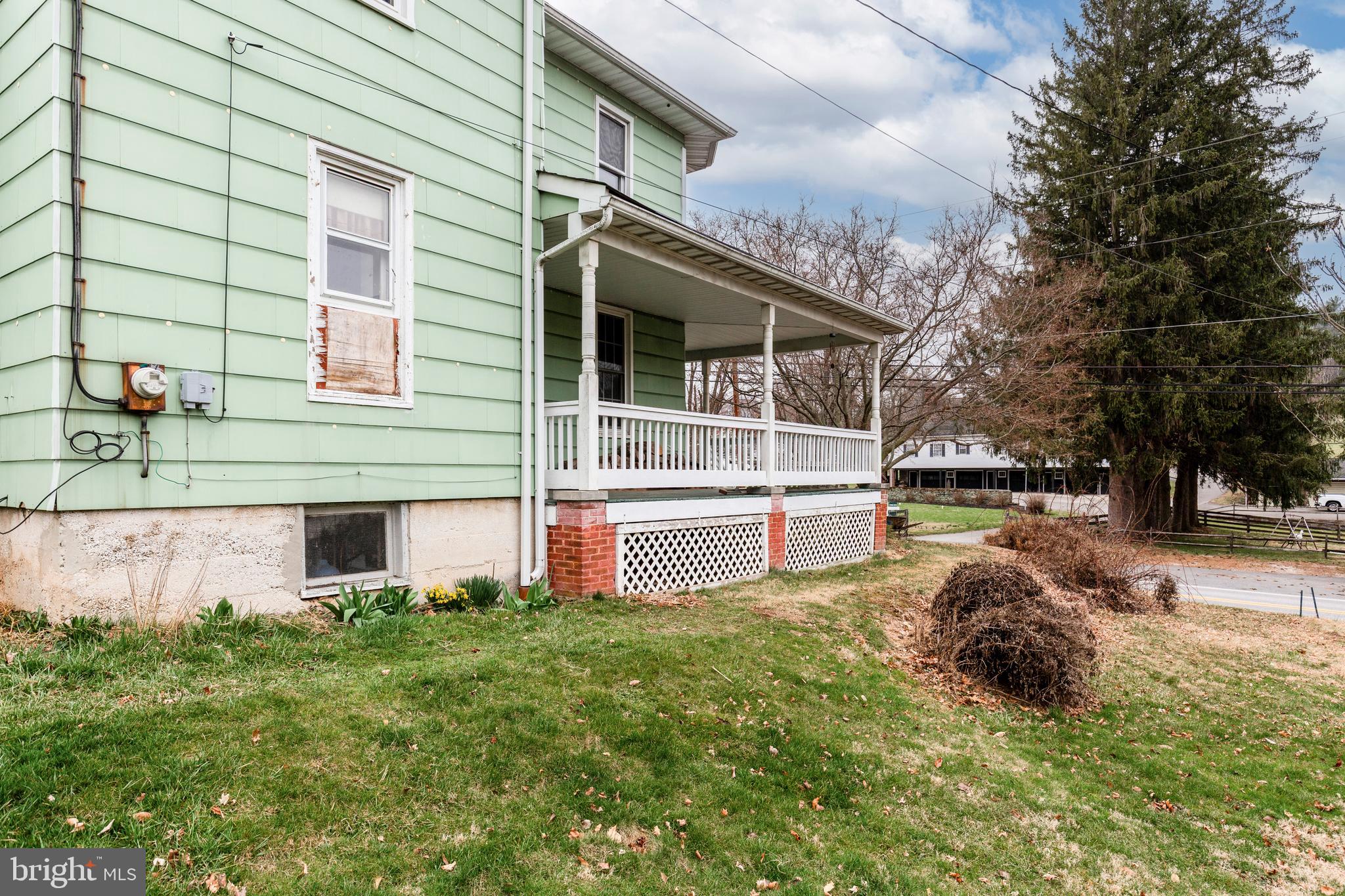 4211 MAIN STREET