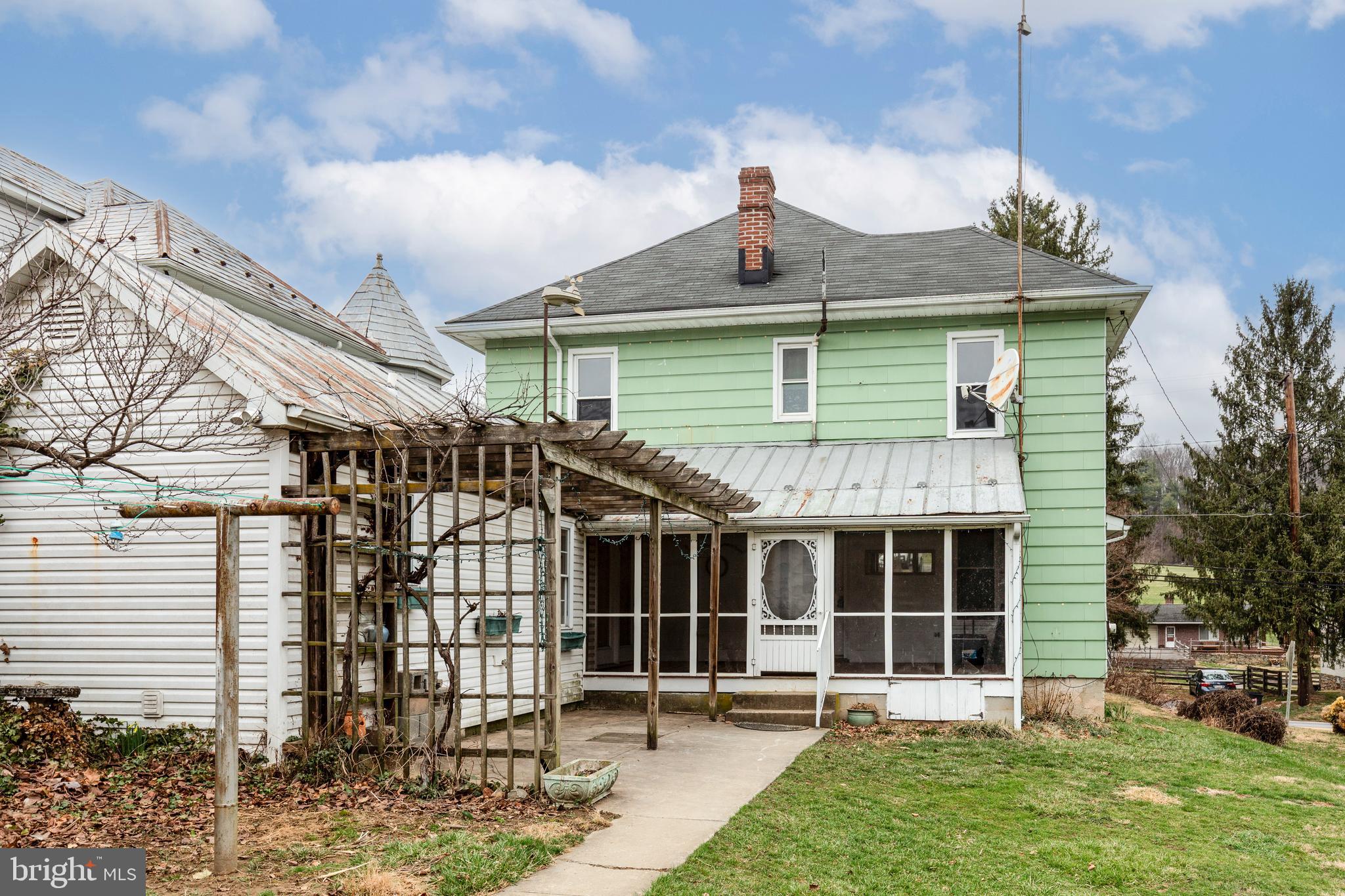 4211 MAIN STREET