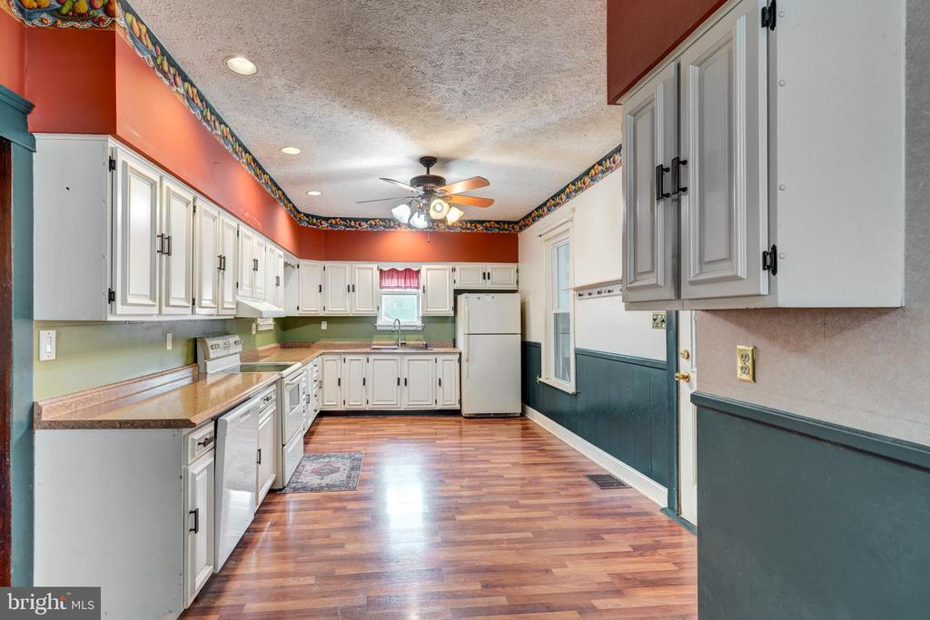 4211 MAIN STREET