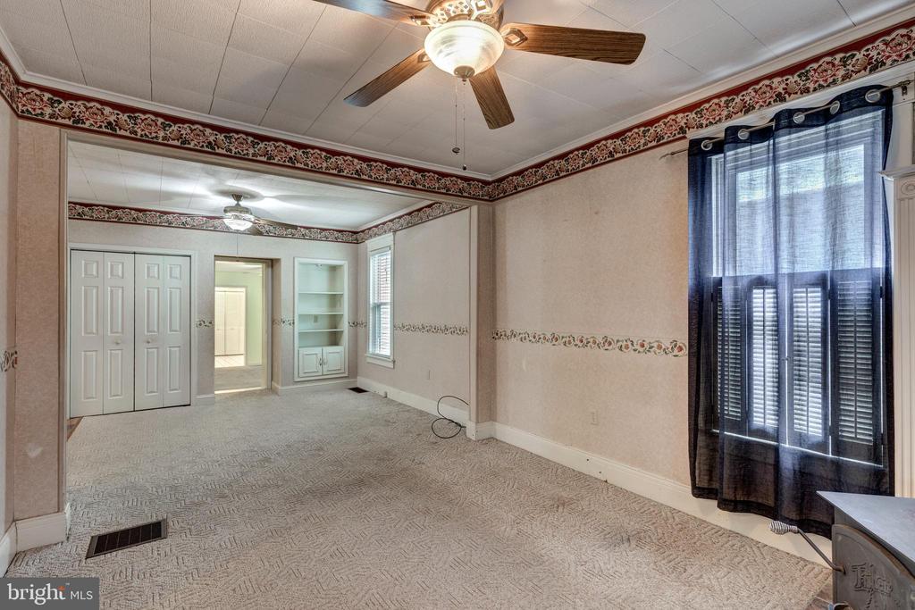 4211 MAIN STREET