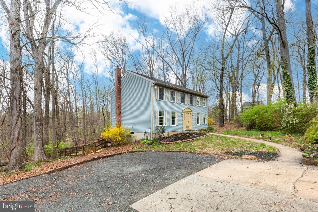641 HOOK ROAD