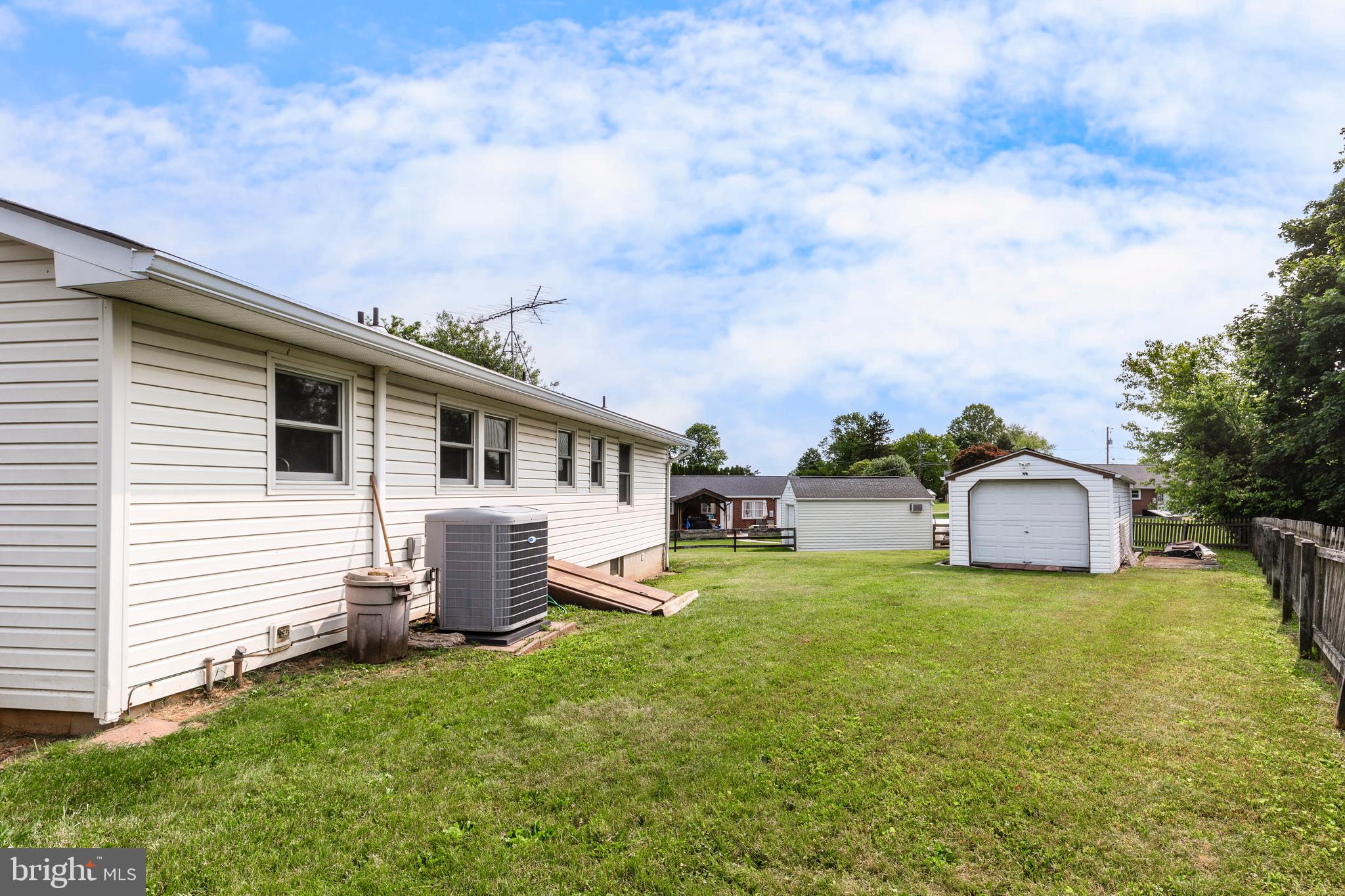 3079 HIGH STREET