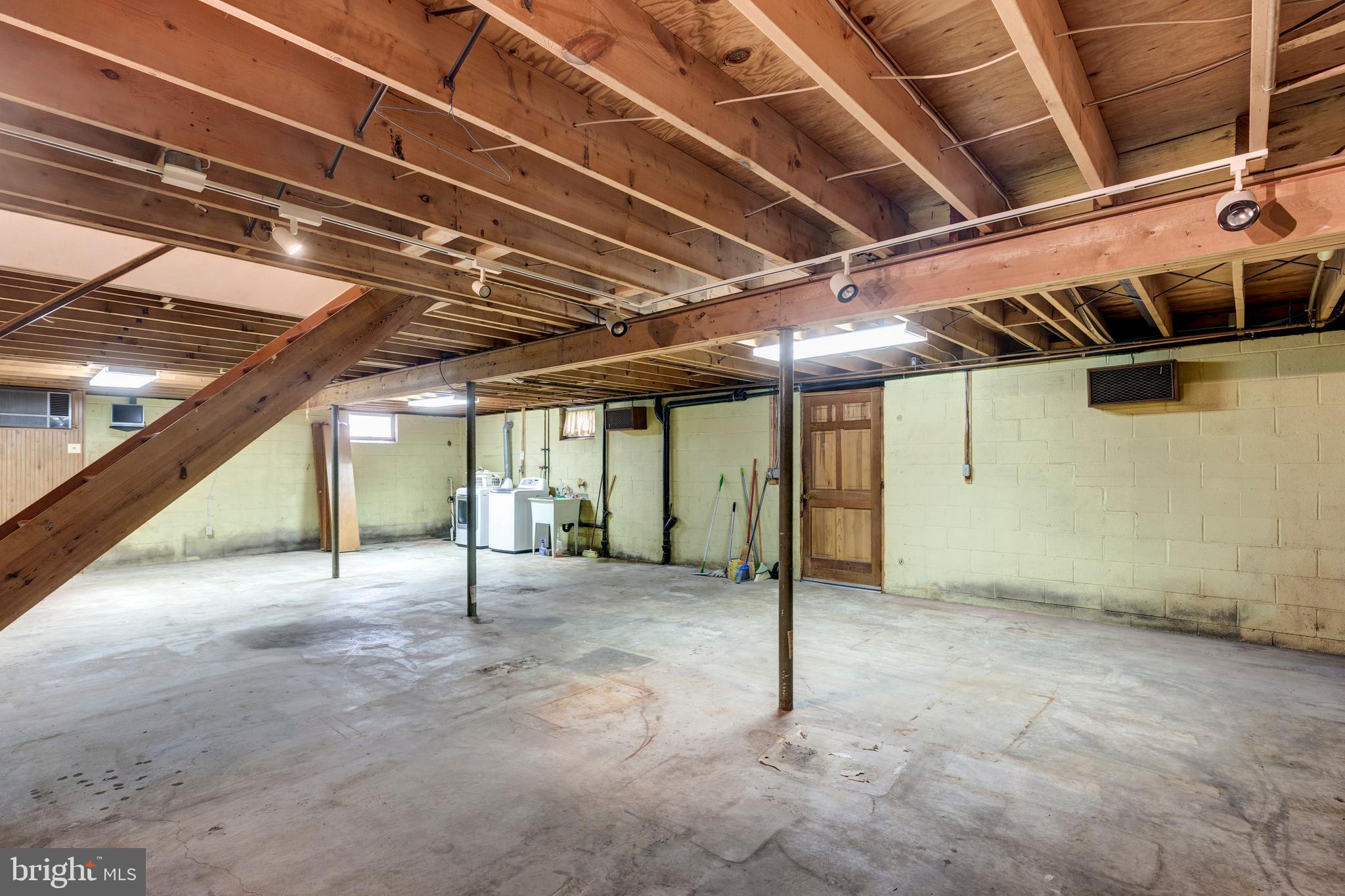 3079 HIGH STREET