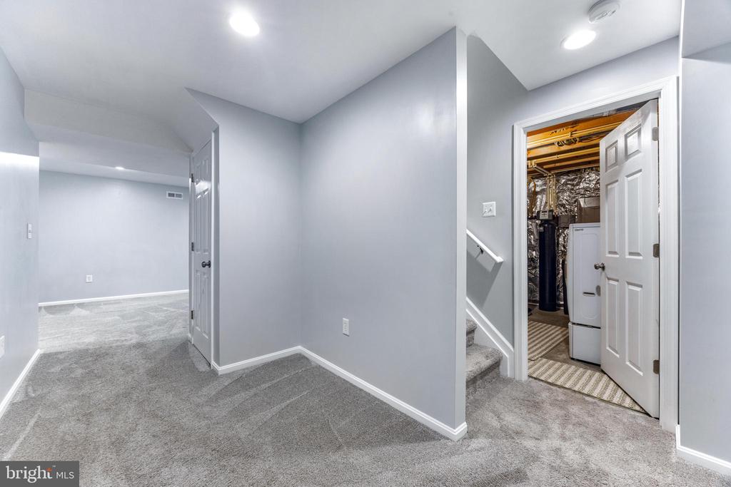 223 HOBBITTS LANE