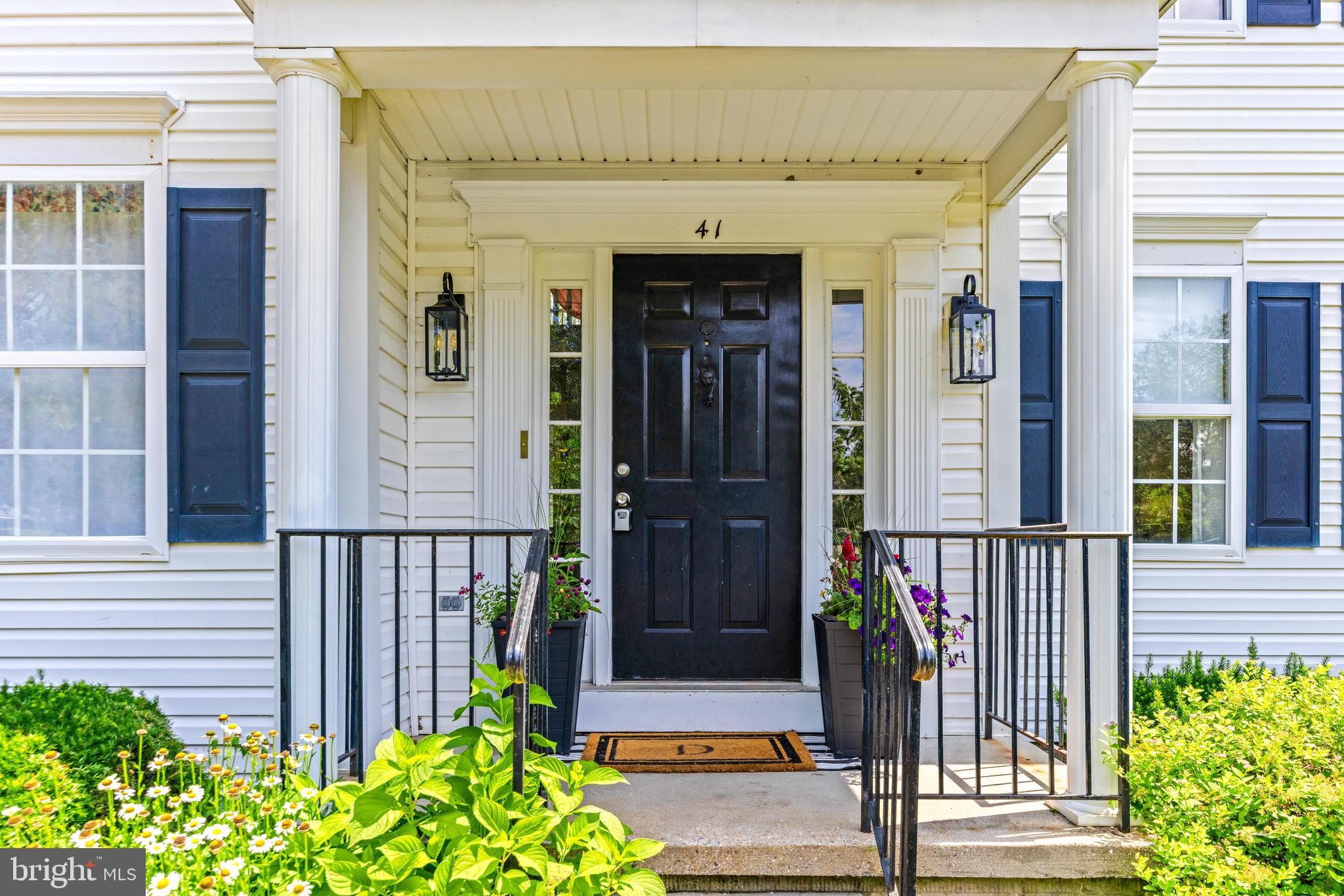 41 WENTWORTH COURT